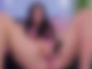 Chlooee's Live Sex Cam Show