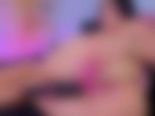 Chlooee's Live Sex Cam Show