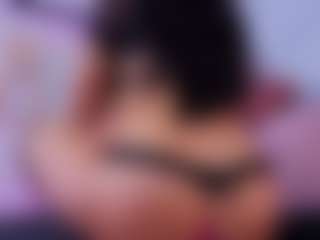 Chlooee's Live Sex Cam Show