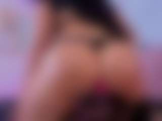 Chlooee's Live Sex Cam Show