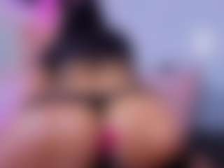 Chlooee's Live Sex Cam Show