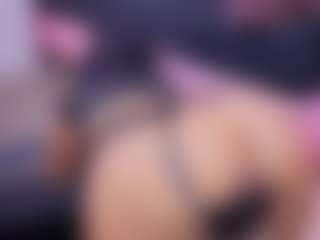 Chlooee's Live Sex Cam Show