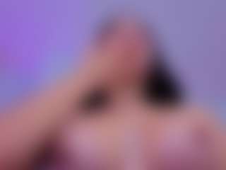 Chlooee's Live Sex Cam Show