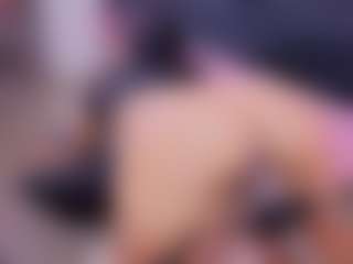 Chlooee's Live Sex Cam Show