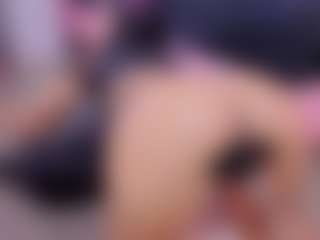 Chlooee's Live Sex Cam Show