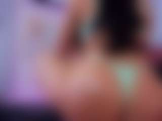 Chlooee's Live Sex Cam Show