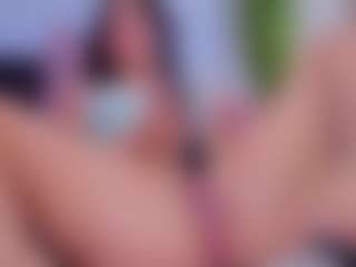 Chlooee's Live Sex Cam Show