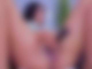 Chlooee's Live Sex Cam Show