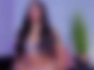 Chlooee's Live Sex Cam Show