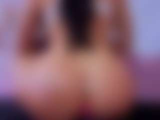 Chlooee's Live Sex Cam Show