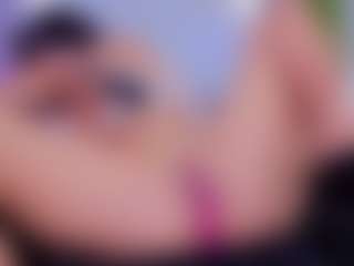 Chlooee's Live Sex Cam Show