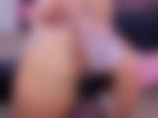 Chlooee's Live Sex Cam Show