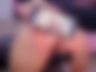 Chlooee's Live Sex Cam Show
