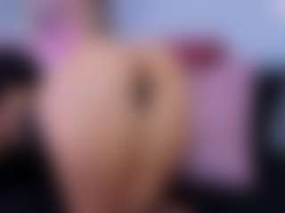 Chlooee's Live Sex Cam Show