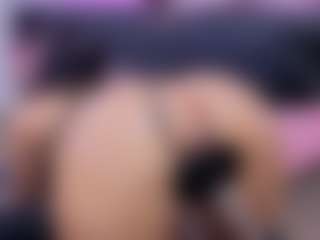 Chlooee's Live Sex Cam Show