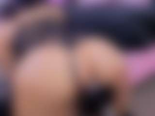 Chlooee's Live Sex Cam Show