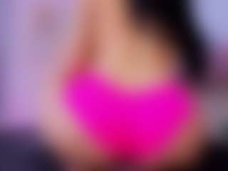 Chlooee's Live Sex Cam Show