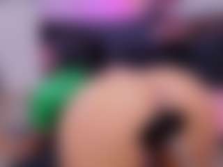 Chlooee's Live Sex Cam Show
