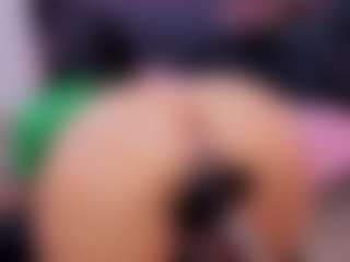 Chlooee's Live Sex Cam Show