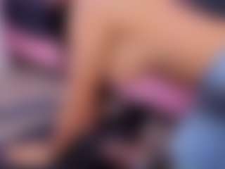 Chlooee's Live Sex Cam Show