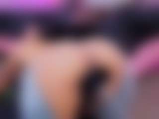 Chlooee's Live Sex Cam Show