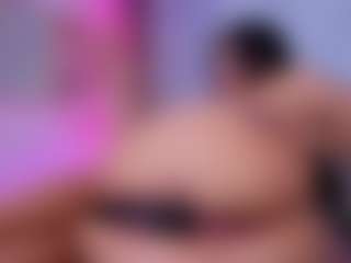Chlooee's Live Sex Cam Show