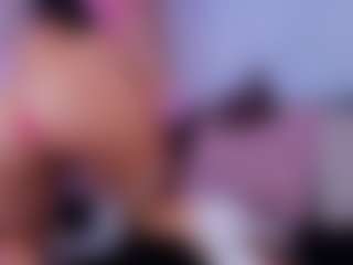 Chlooee's Live Sex Cam Show