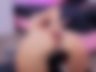 Chlooee's Live Sex Cam Show
