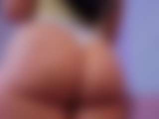 Chlooee's Live Sex Cam Show