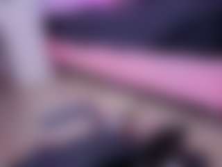 Chlooee's Live Sex Cam Show