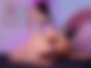 Chlooee's Live Sex Cam Show