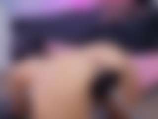 Chlooee's Live Sex Cam Show