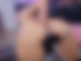 Chlooee's Live Sex Cam Show