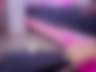 Chlooee's Live Sex Cam Show