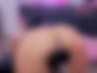 Chlooee's Live Sex Cam Show