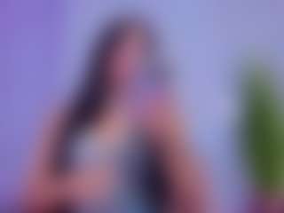 Chlooee's Live Sex Cam Show