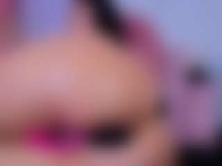 Chlooee's Live Sex Cam Show