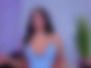 Chlooee's Live Sex Cam Show