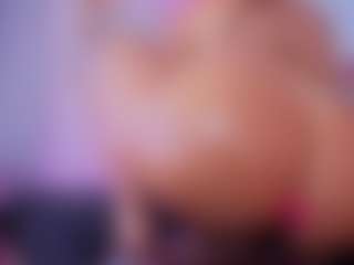 Chlooee's Live Sex Cam Show
