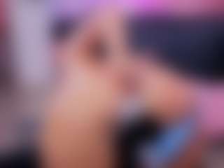 Chlooee's Live Sex Cam Show