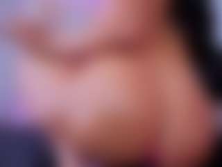 Chlooee's Live Sex Cam Show