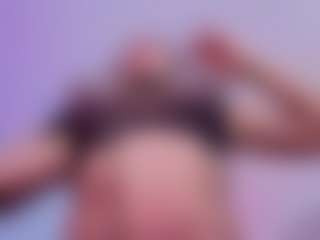 Chlooee's Live Sex Cam Show