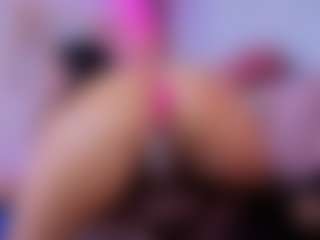 Chlooee's Live Sex Cam Show
