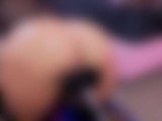 Chlooee's Live Sex Cam Show