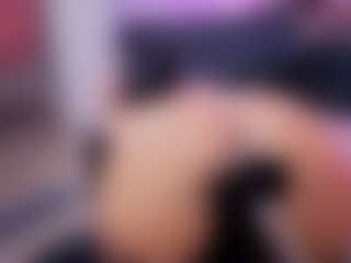 Chlooee's Live Sex Cam Show