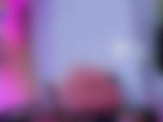 Chlooee's Live Sex Cam Show