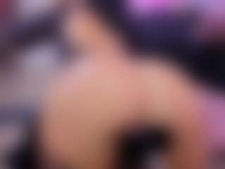 Chlooee's Live Sex Cam Show