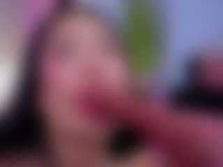 Chlooee's Live Sex Cam Show