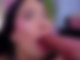 Chlooee's Live Sex Cam Show