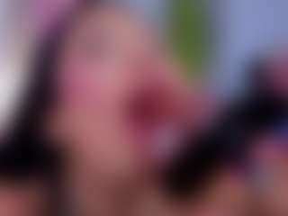 Chlooee's Live Sex Cam Show